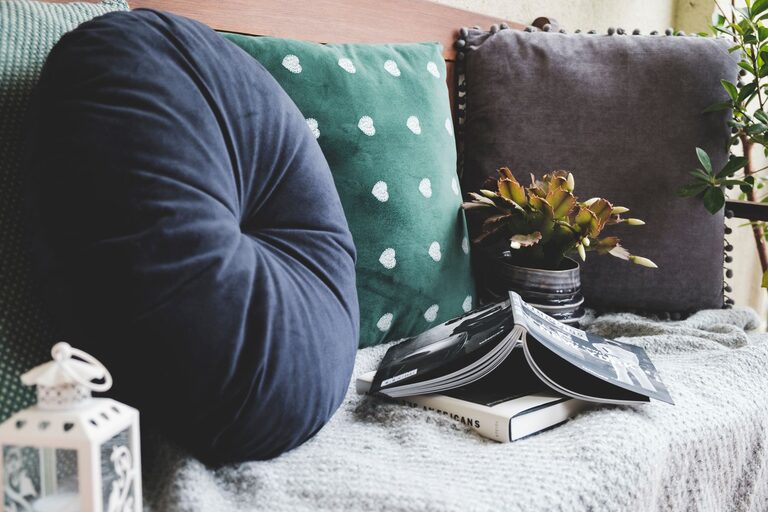 Creating a Cosy and Relaxing Reading Nook at Home